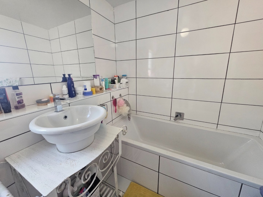 4 Bedroom Property for Sale in La Provance Free State